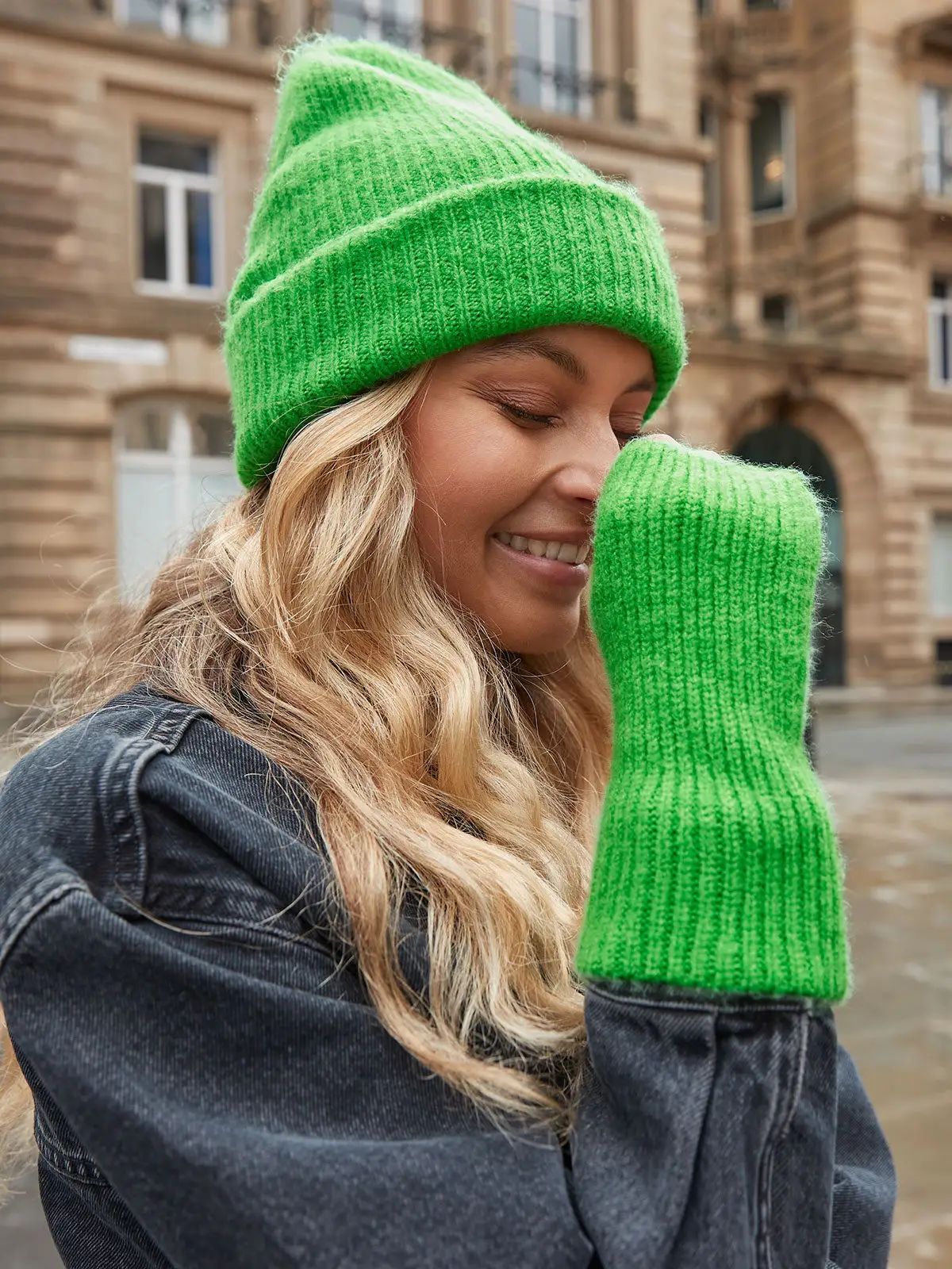 Colour Pop Hand Warmers - Beechfield