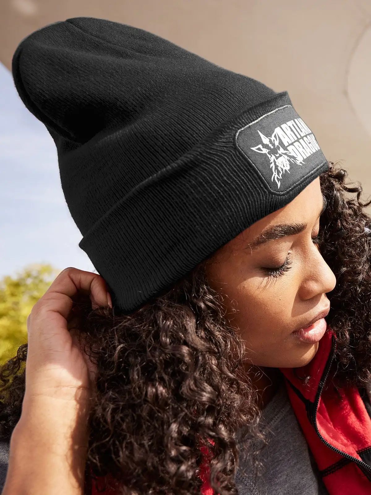 Classic Knitted Beanie With Patch - Daiber