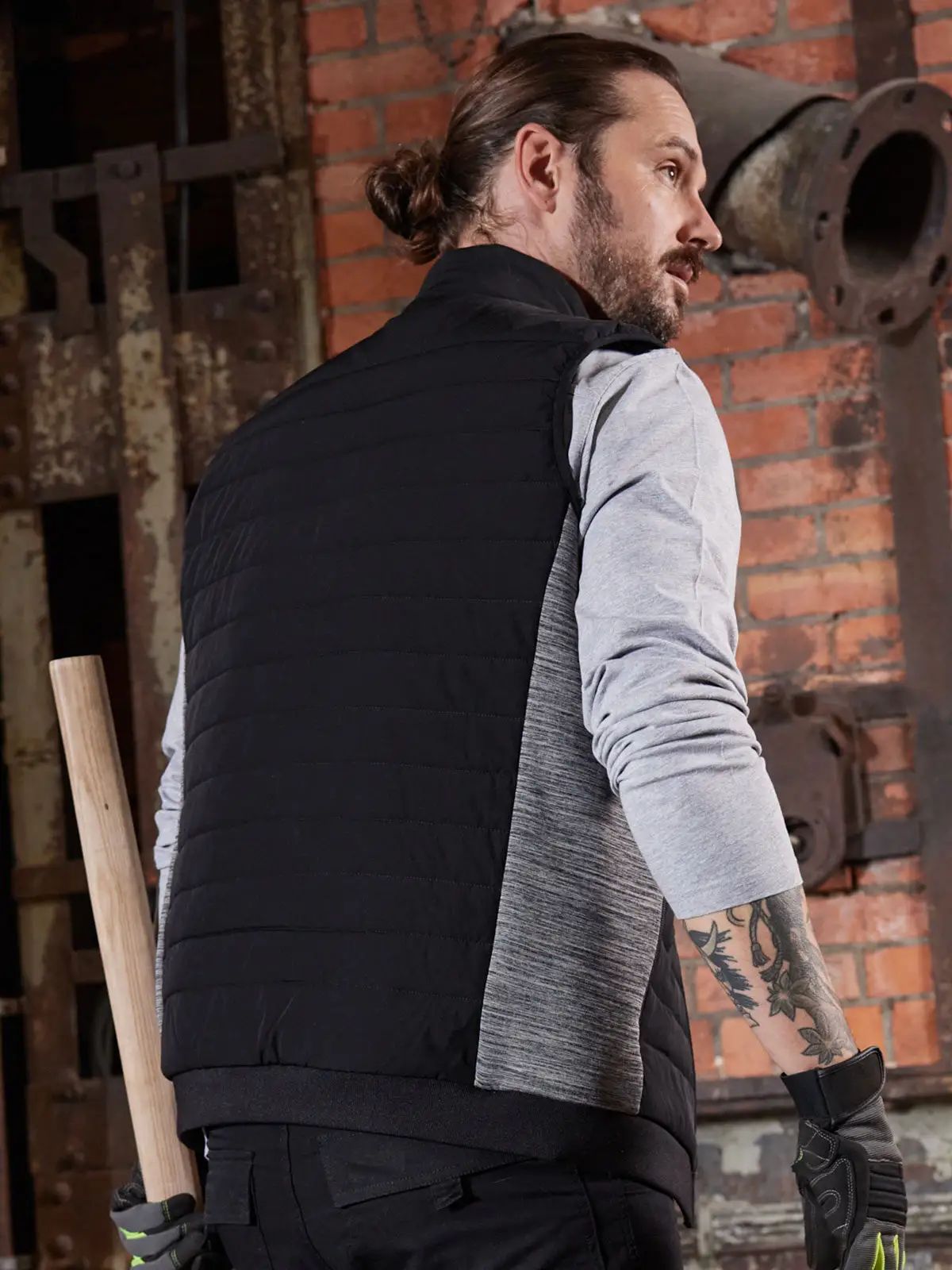 Men's Padded Hybrid Vest - Daiber